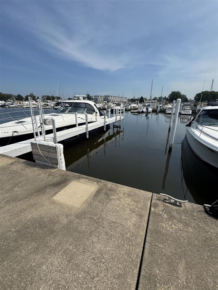 17 Harbor Isle Drive Property Photo 2
