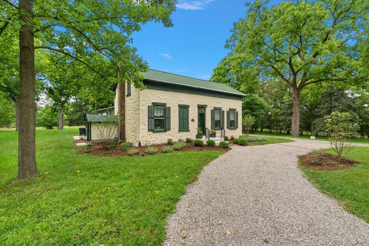 1575 Earhart Road Property Photo 1