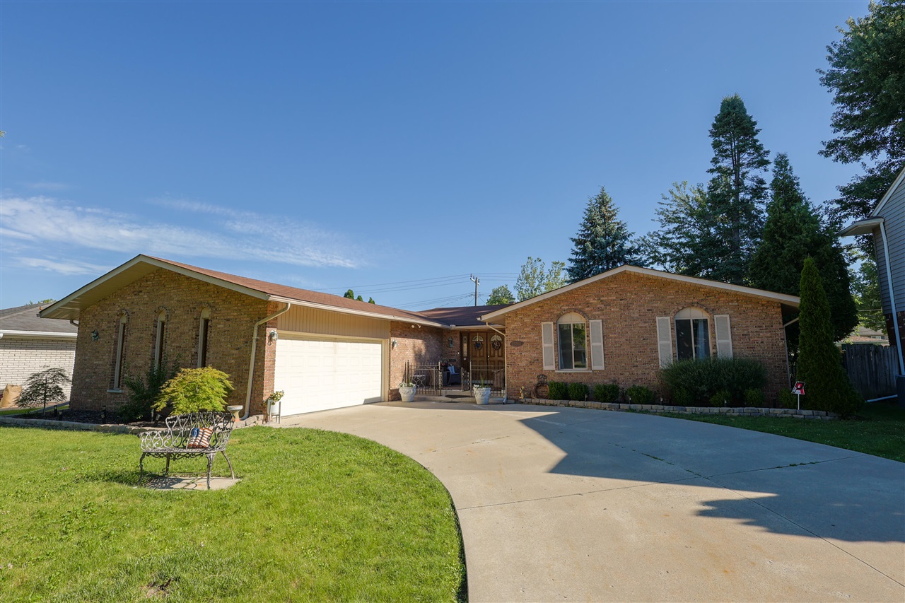 23355 Robert John Street Property Photo 1
