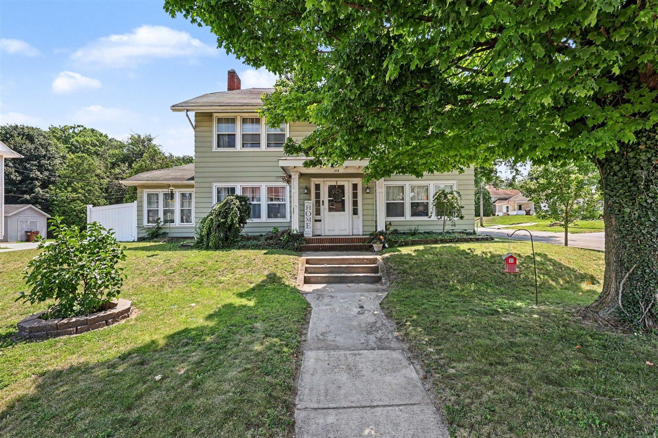 1115 W Michigan Avenue Property Photo 1