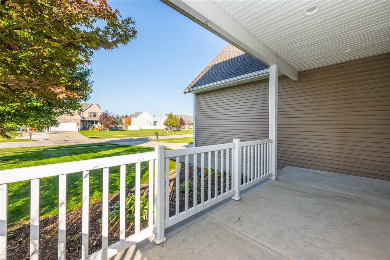 5891 Racine Drive Property Photo 4