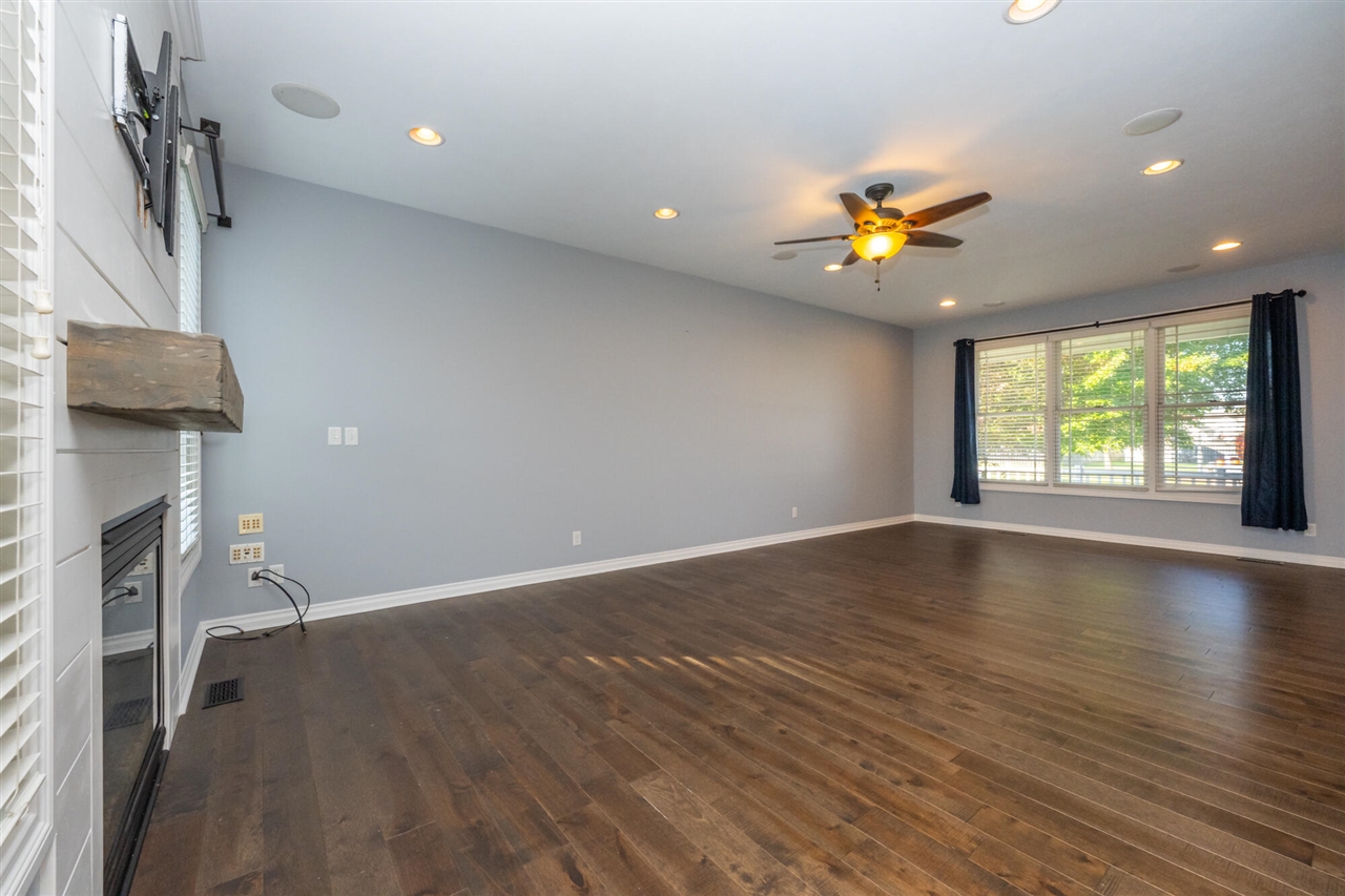 5891 Racine Drive Property Photo 14