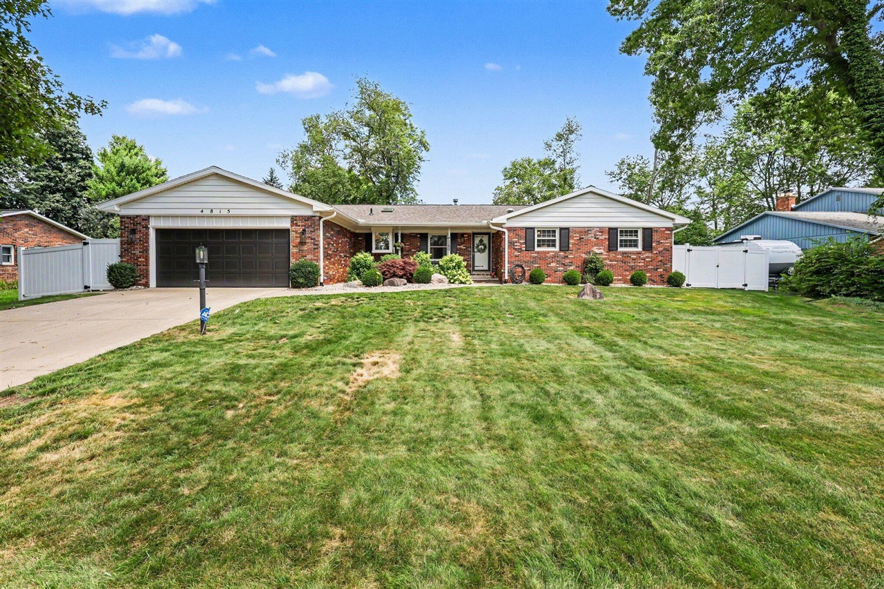 4815 Firethorne Drive Property Photo 1