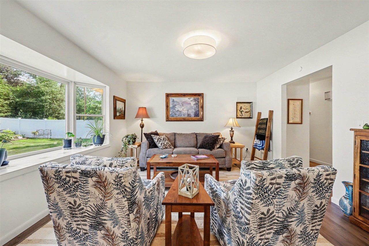 4815 Firethorne Drive Property Photo 13