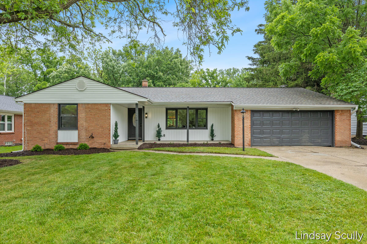 1955 Millbank Street Property Photo 1