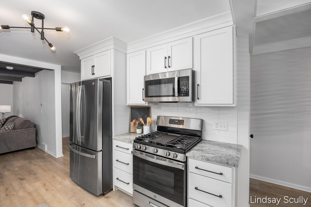 1955 Millbank Street Property Photo 17