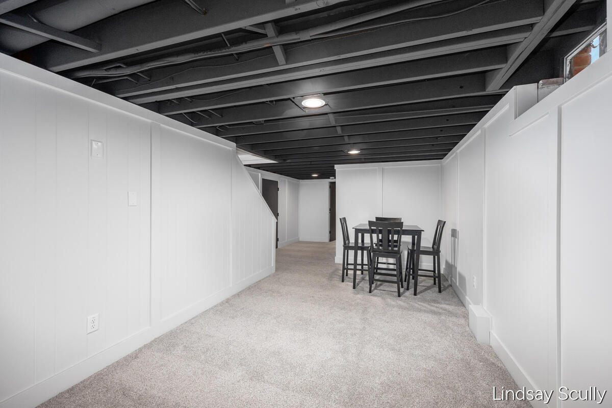 1955 Millbank Street Property Photo 31