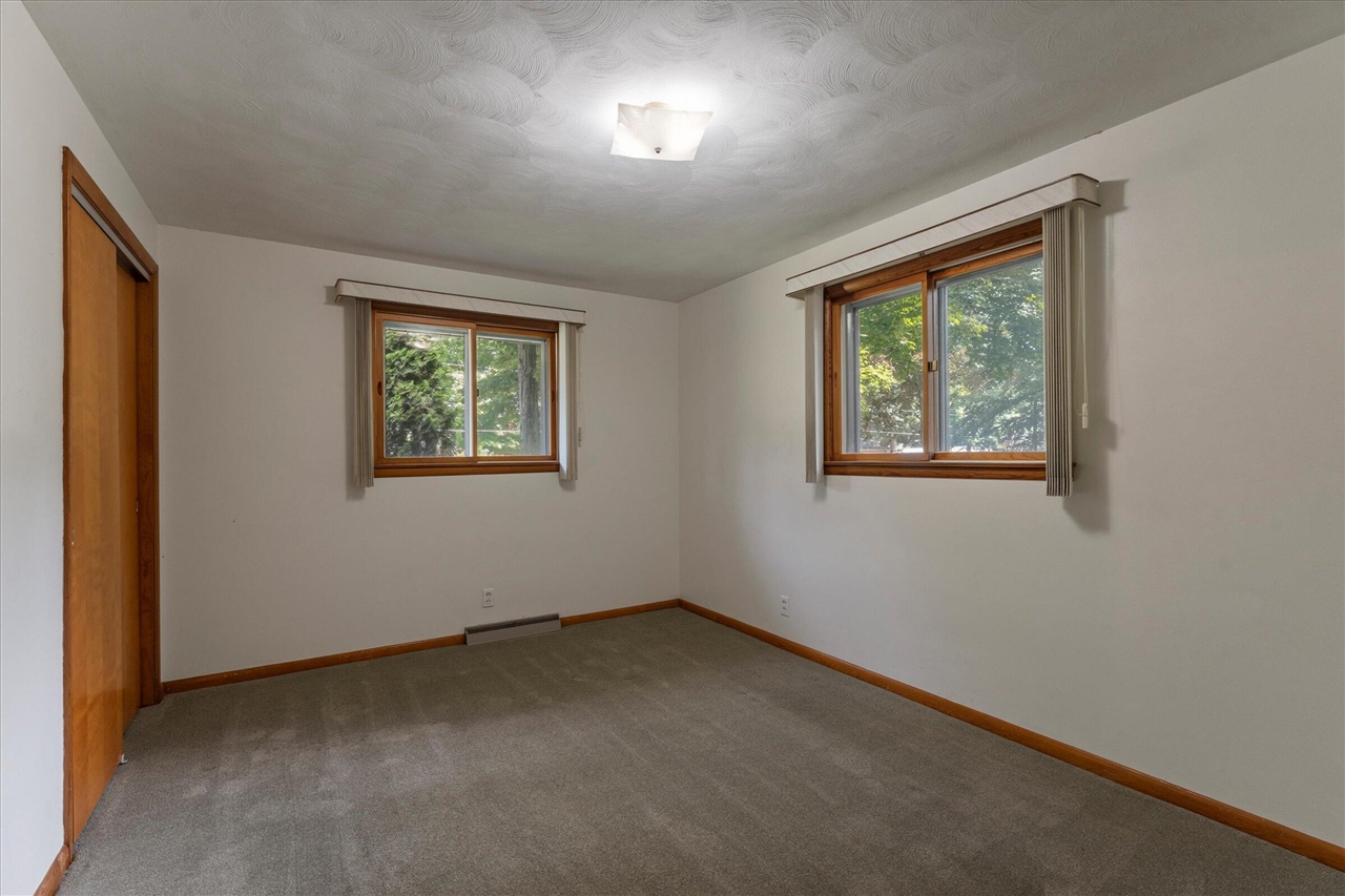 8696 Maplewood Drive Property Photo 18