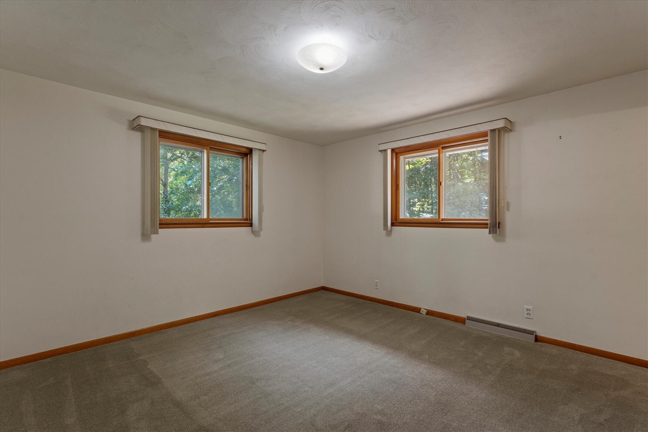 8696 Maplewood Drive Property Photo 19