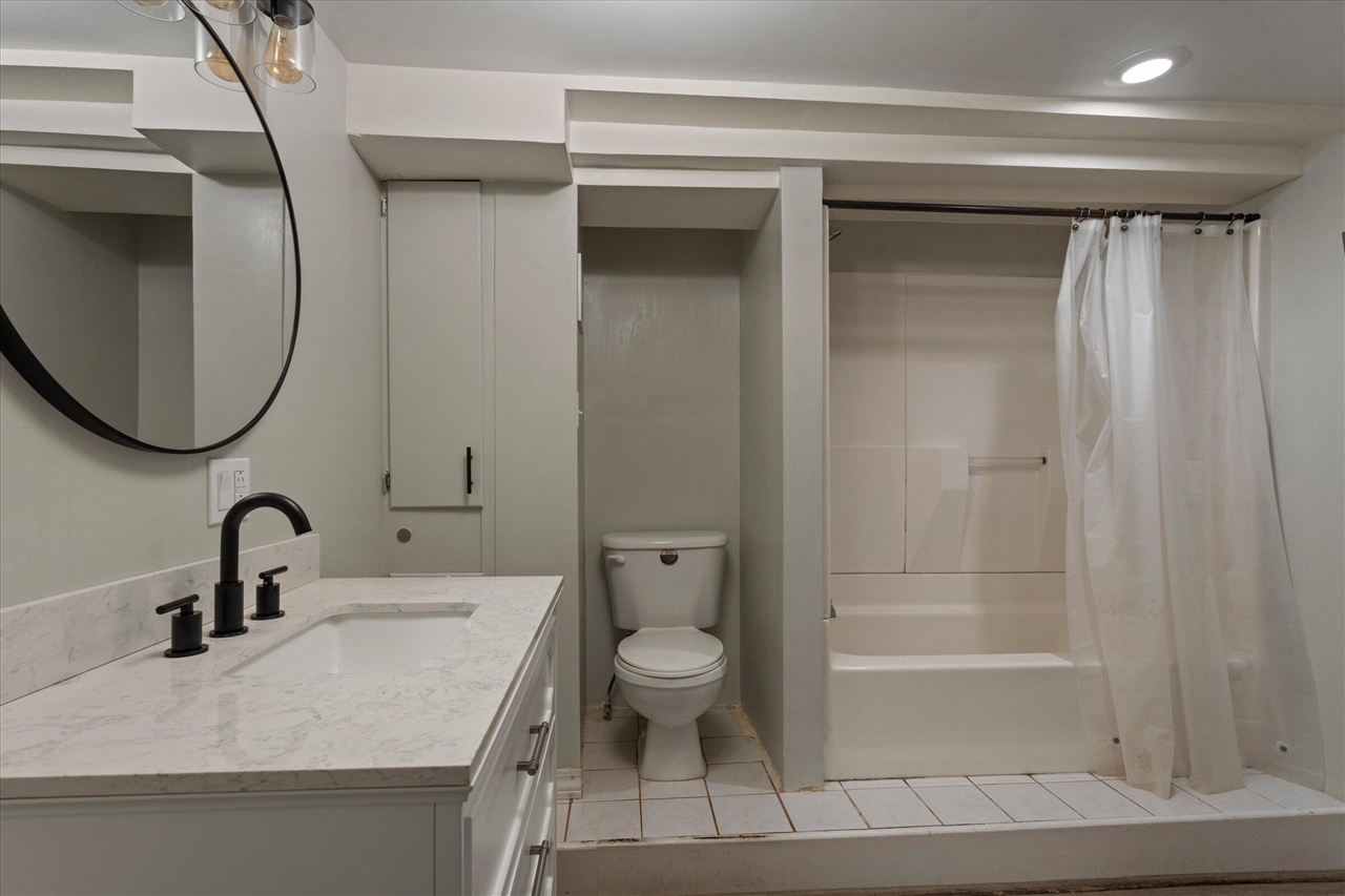 8696 Maplewood Drive Property Photo 25