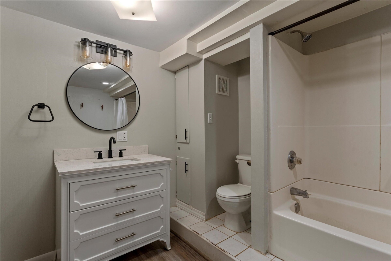 8696 Maplewood Drive Property Photo 26
