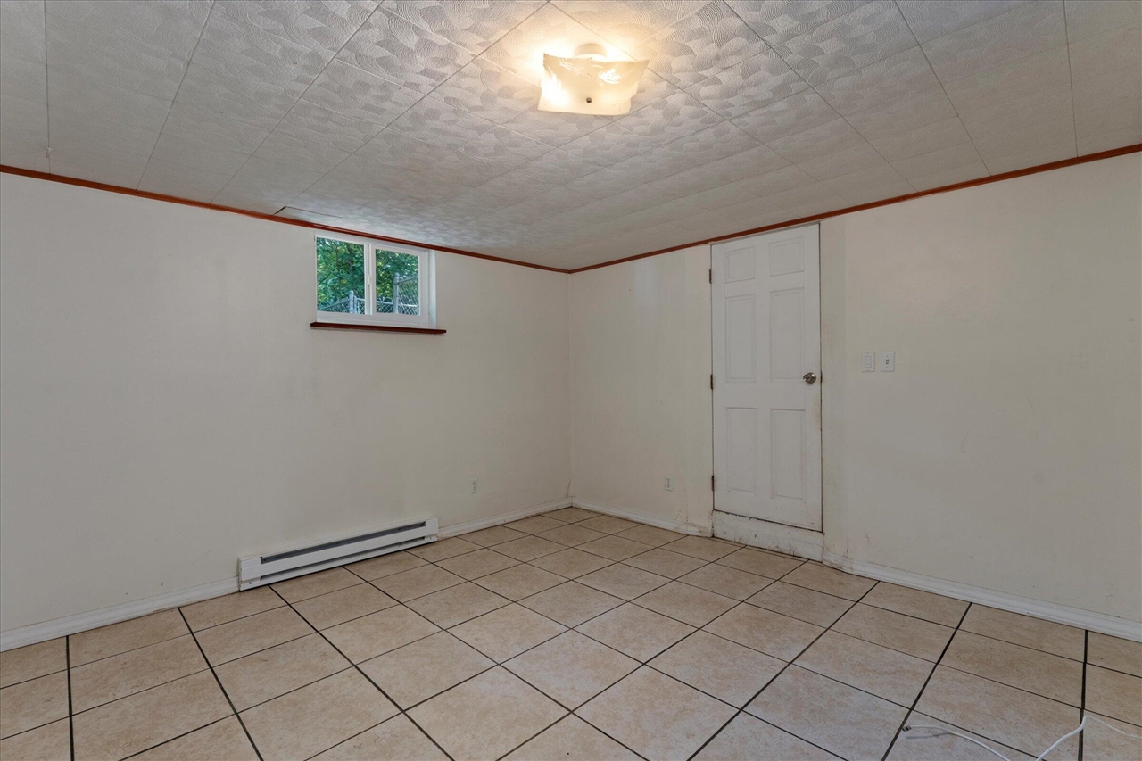 8696 Maplewood Drive Property Photo 27