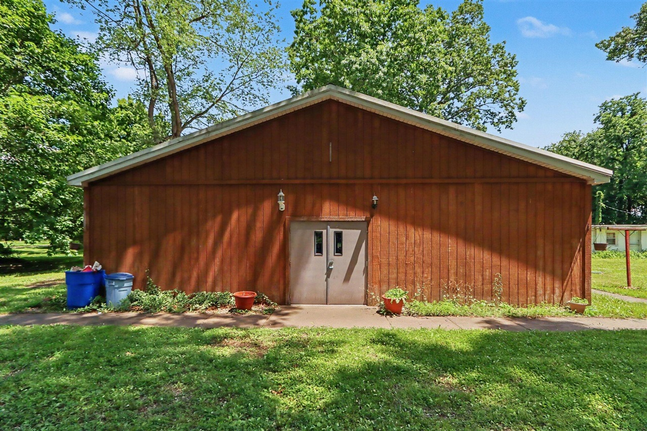 540 Grove Street Property Photo 2