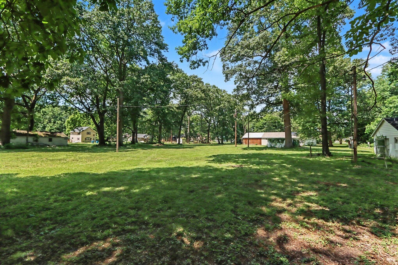 540 Grove Street Property Photo 37