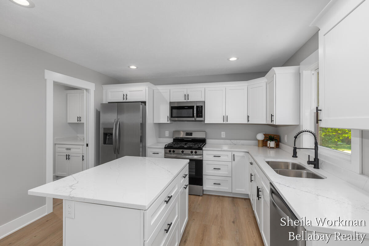 6381 Wood School Road Property Photo 11