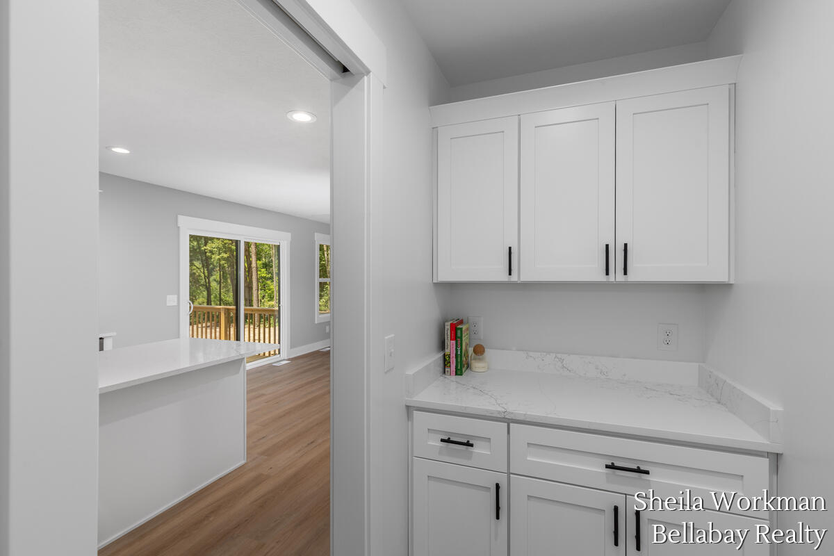 6381 Wood School Road Property Photo 15