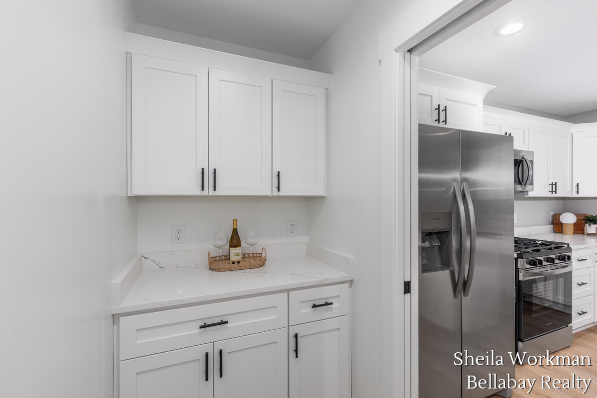 6381 Wood School Road Property Photo 16
