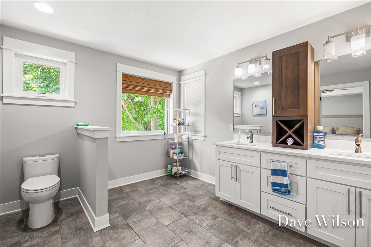 6699 Summer Meadows Drive Property Photo 17