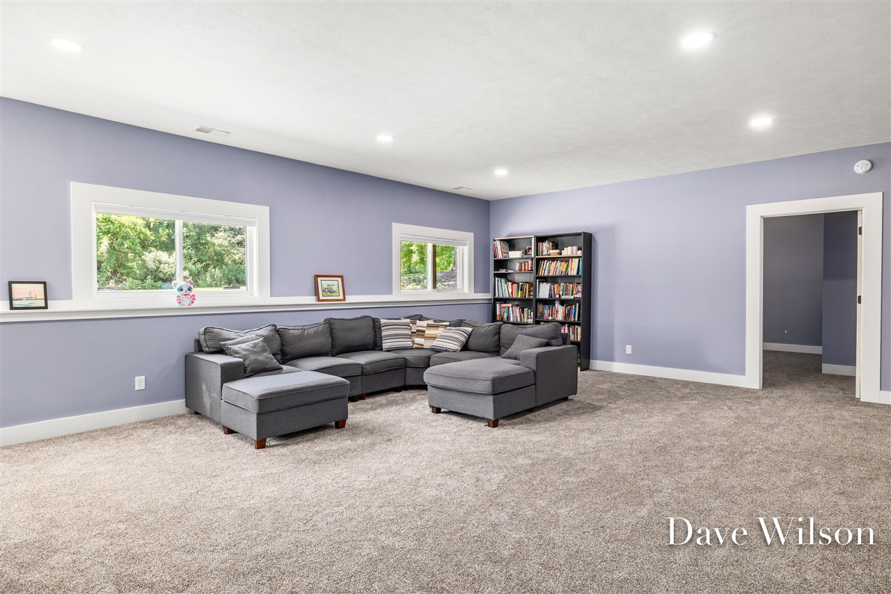 6699 Summer Meadows Drive Property Photo 25