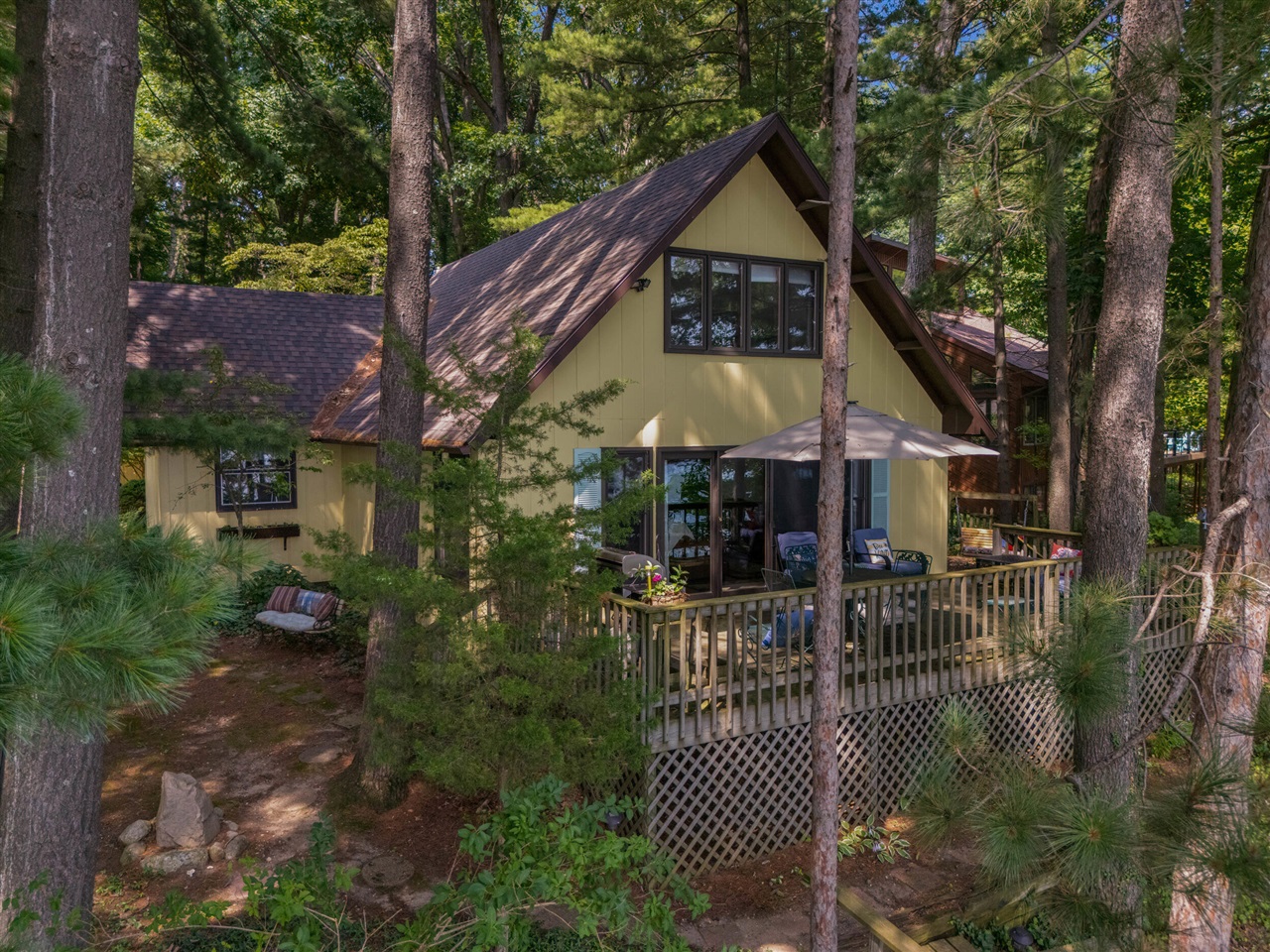 1890 Hemlock Crest Drive Property Photo 23