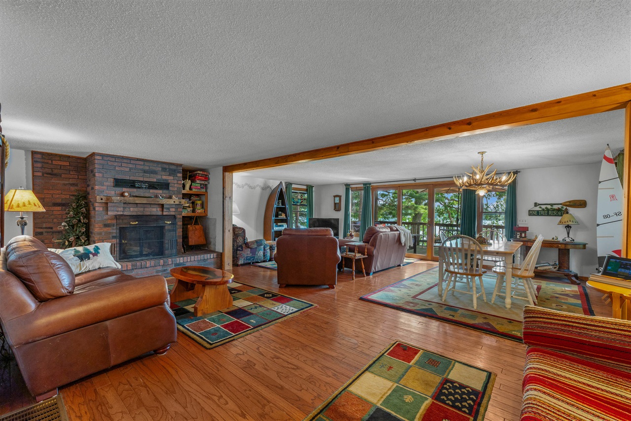 1890 Hemlock Crest Drive Property Photo 37