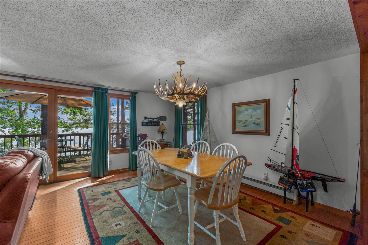 1890 Hemlock Crest Drive Property Photo 40