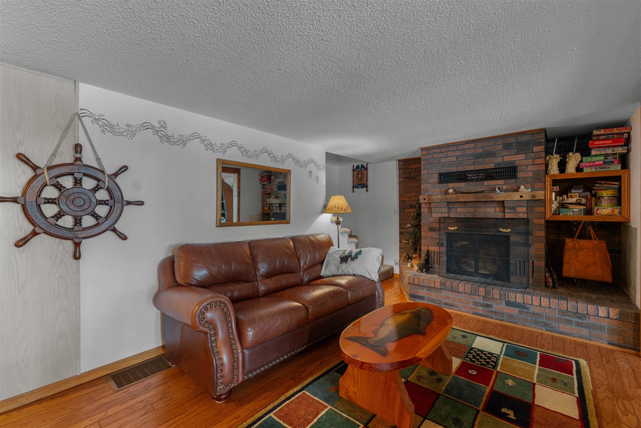 1890 Hemlock Crest Drive Property Photo 42