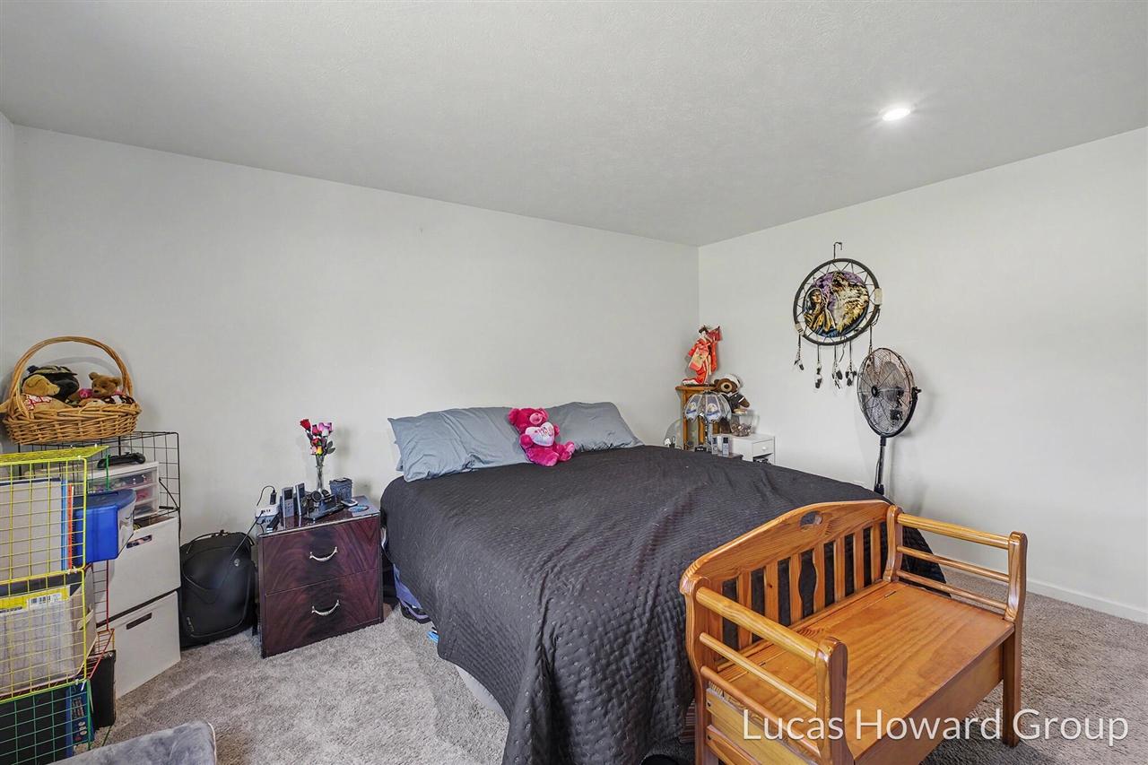6791 Sydney Street Property Photo 17