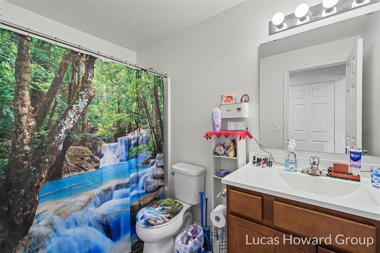 6791 Sydney Street Property Photo 20