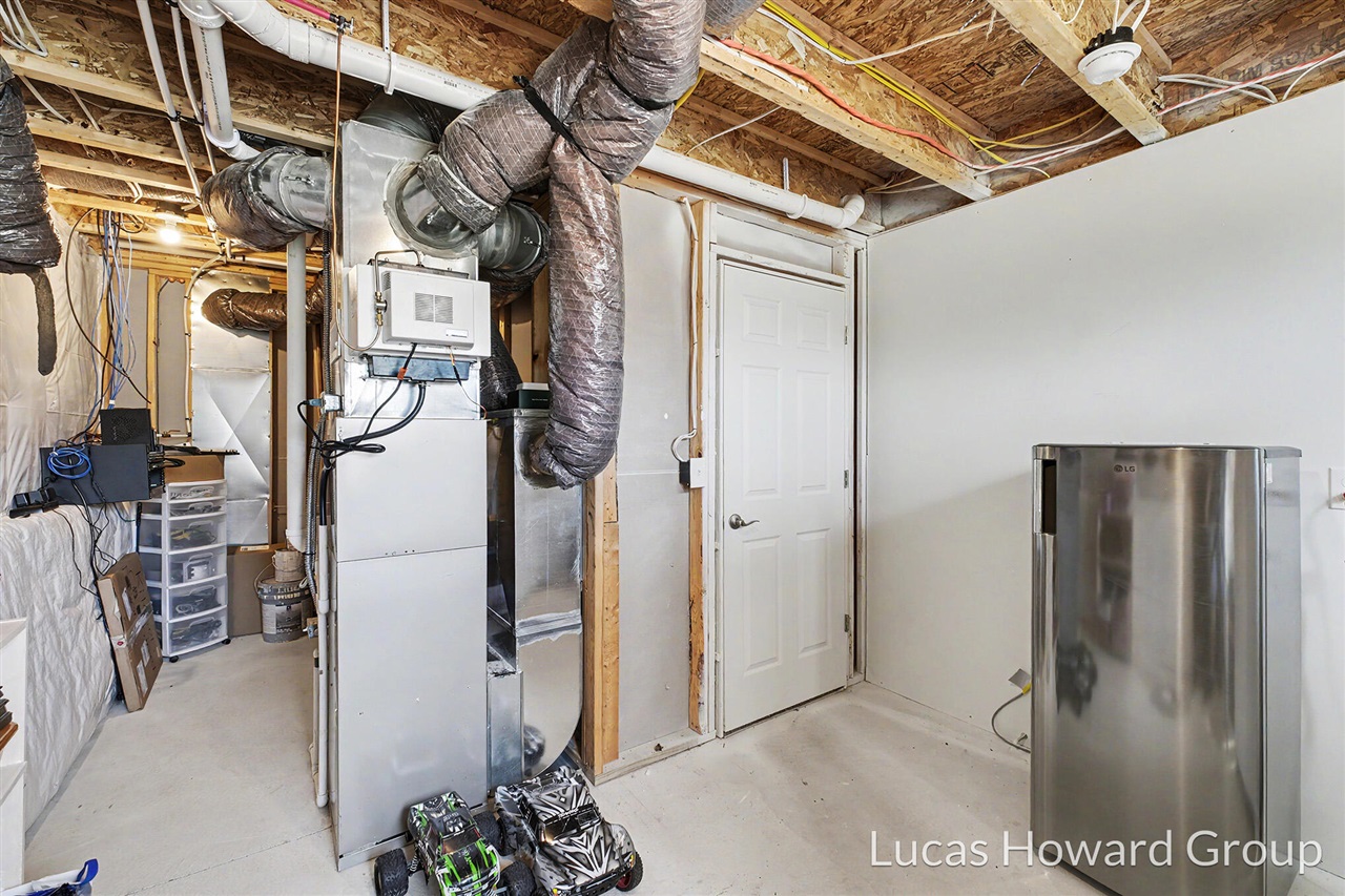 6791 Sydney Street Property Photo 24