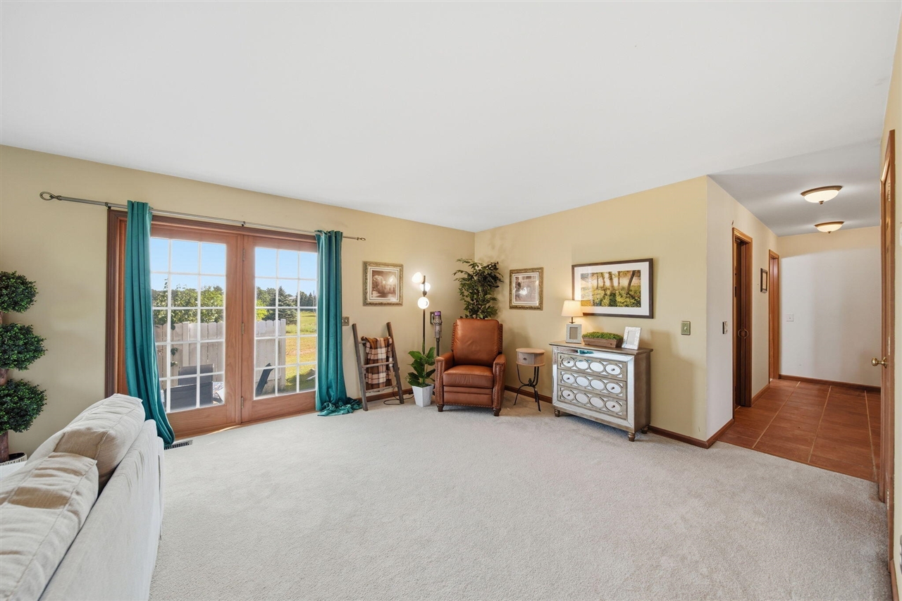 11329 Rosemary Lane Property Photo 13