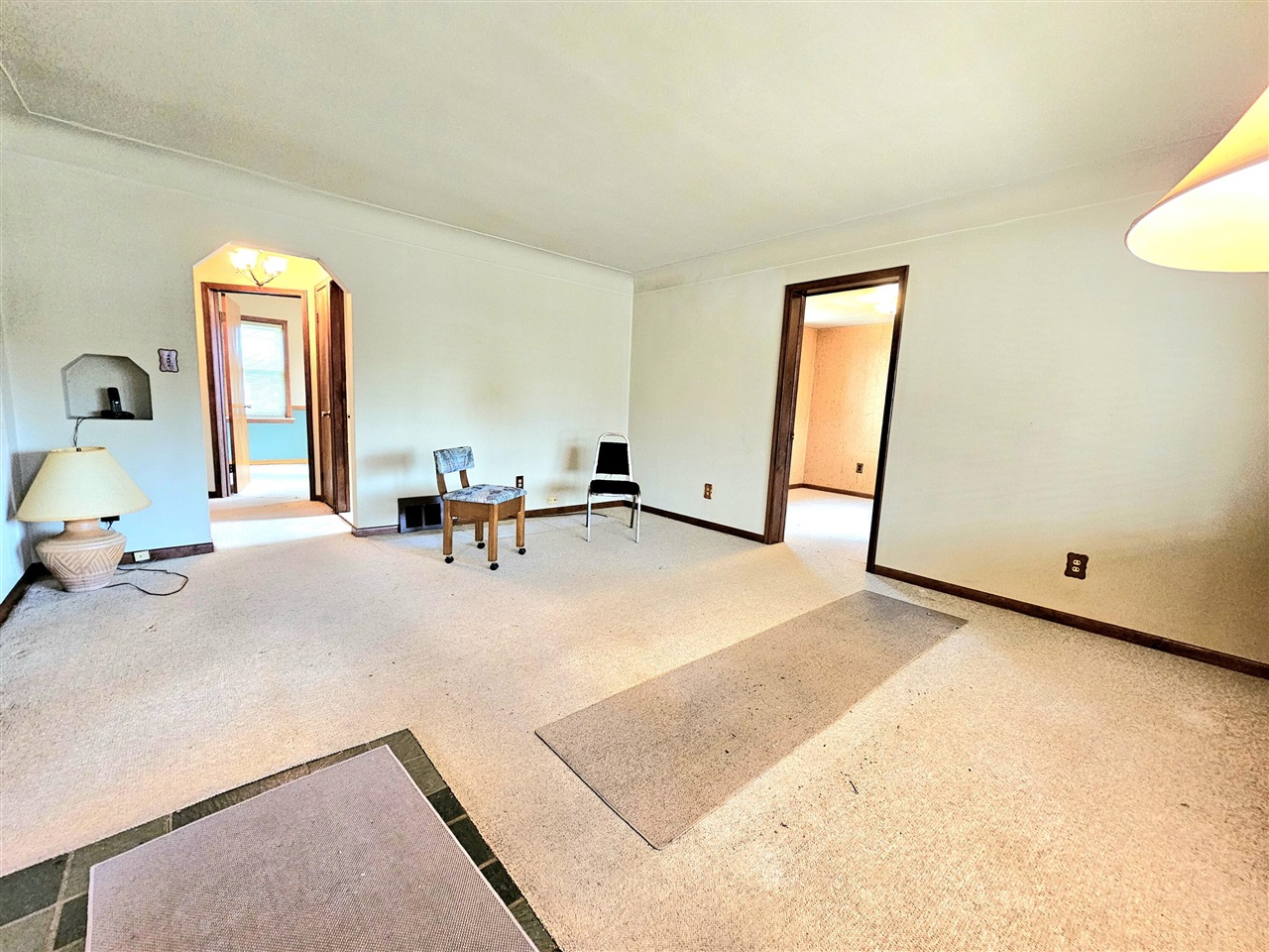 4269 5th Street Property Photo 5