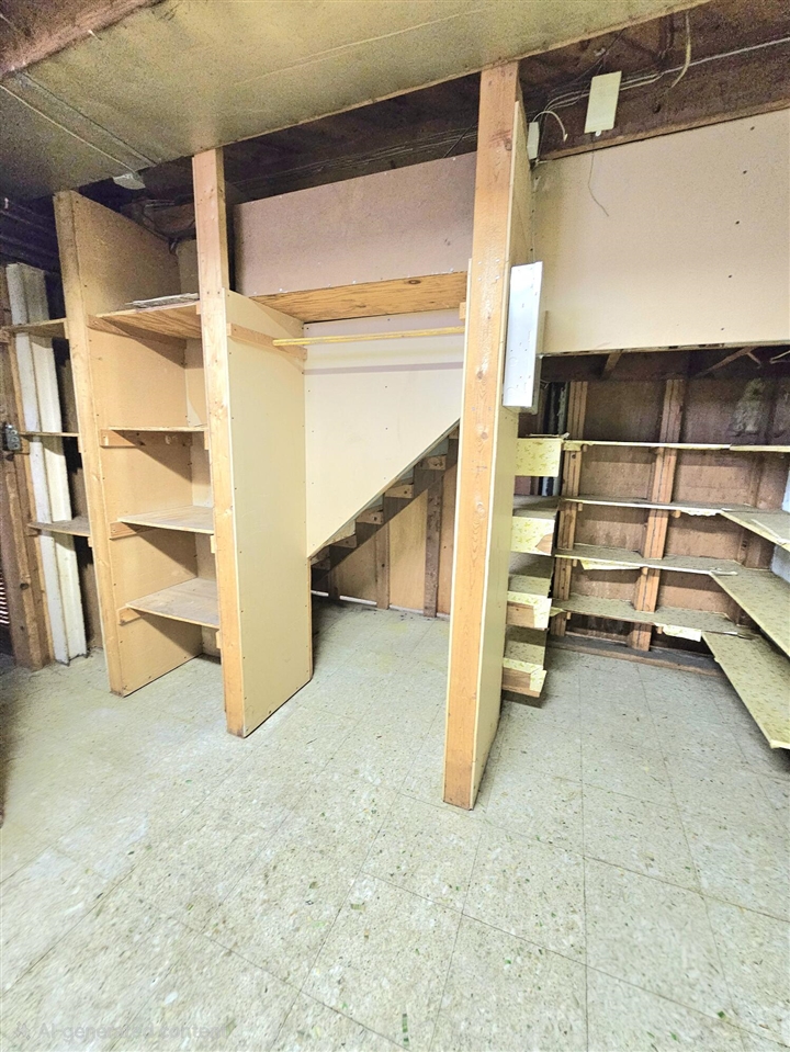 4269 5th Street Property Photo 18