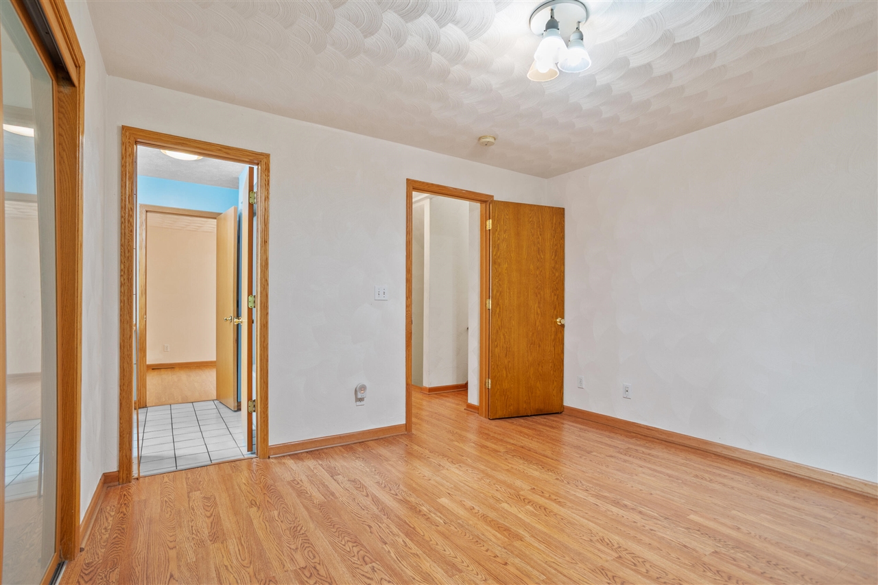8270 Huff Road Property Photo 18