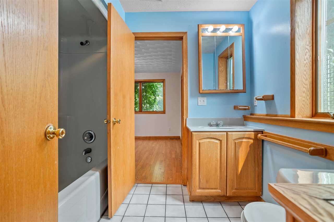 8270 Huff Road Property Photo 19