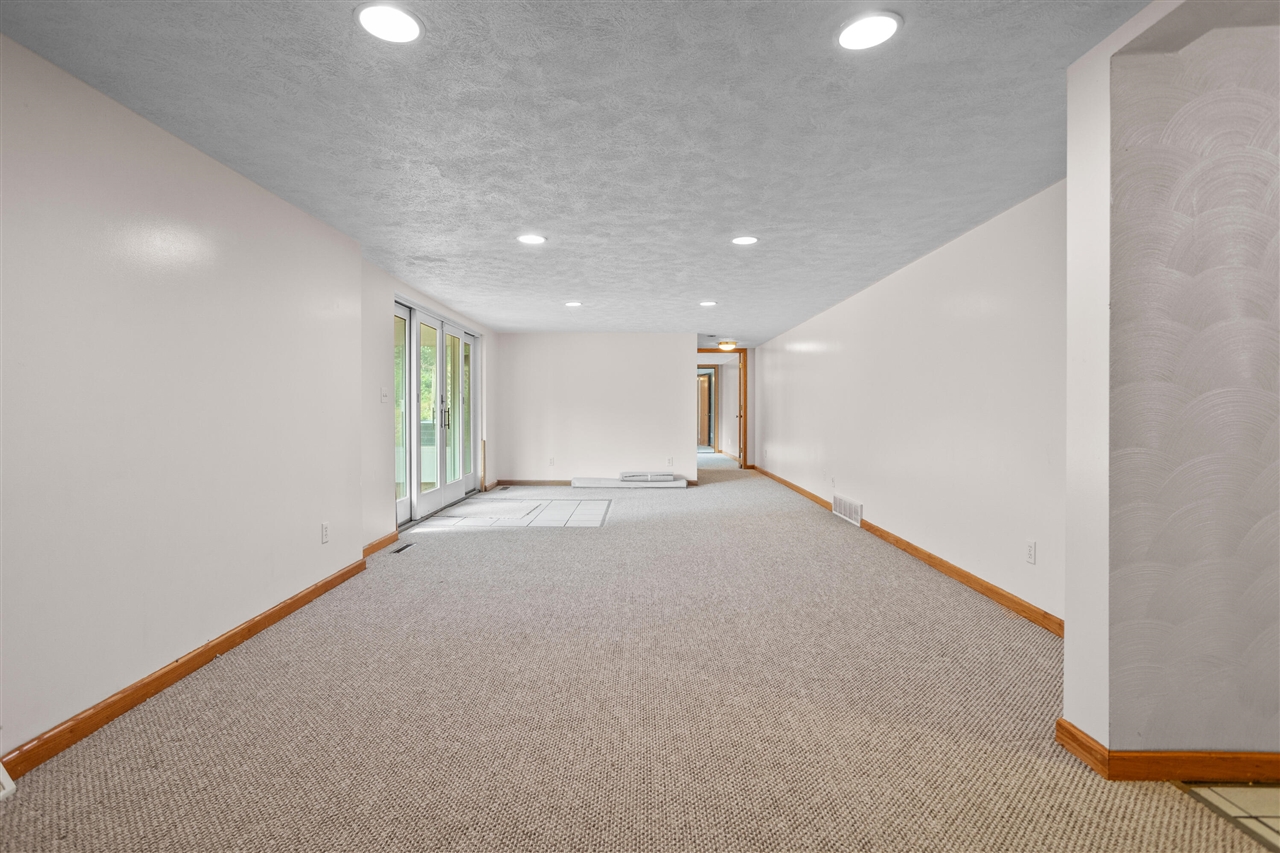 8270 Huff Road Property Photo 22
