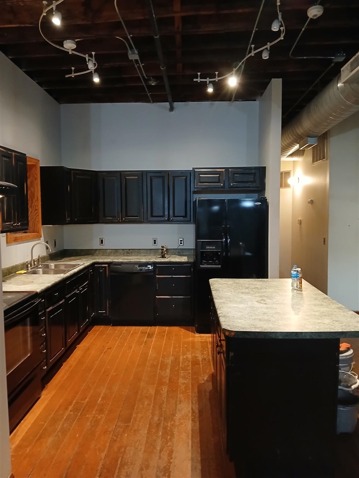 42 W Chicago Street Property Photo 3