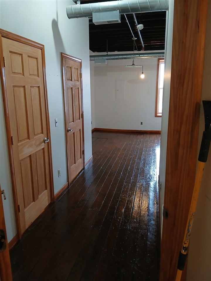 42 W Chicago Street Property Photo 5