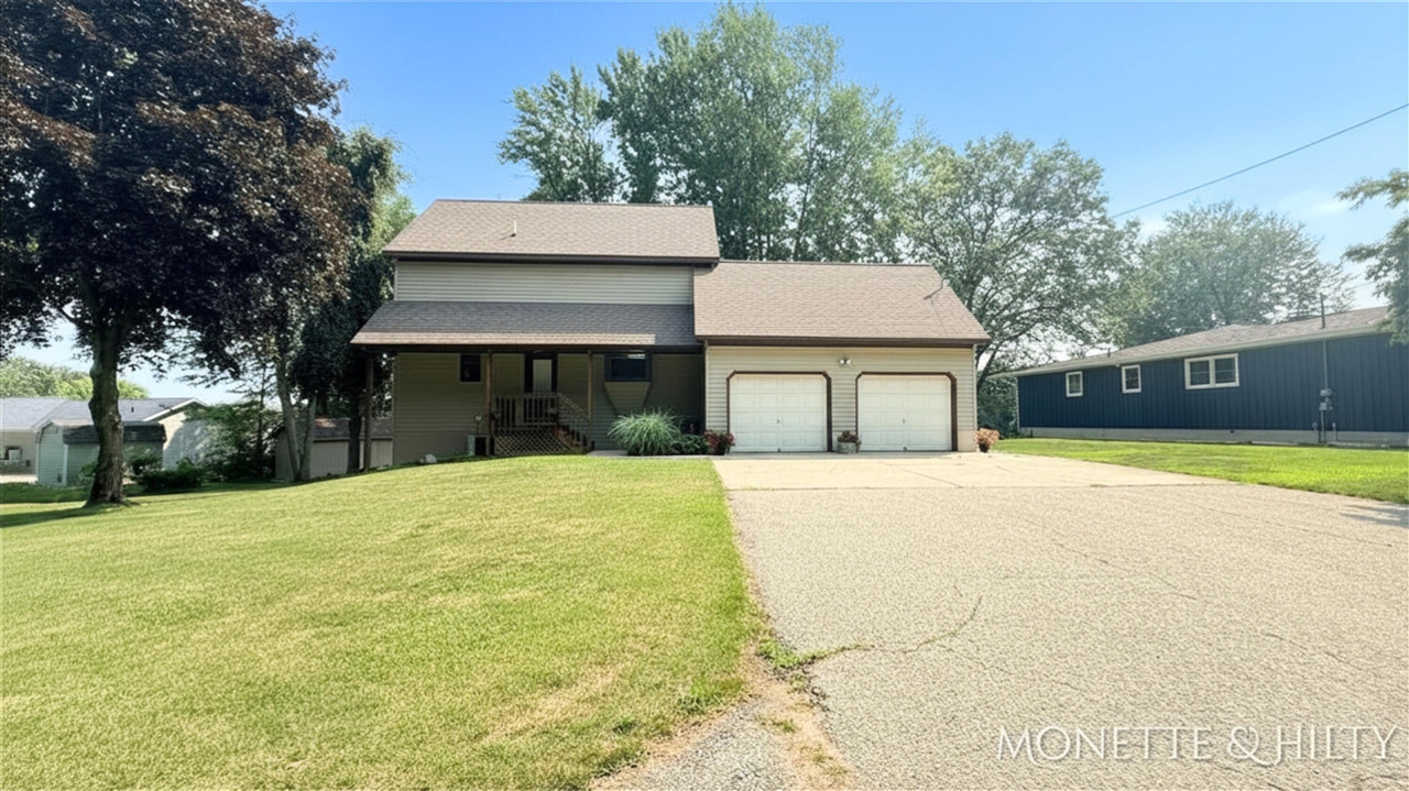 2883 Lakeshore Road Property Photo 1