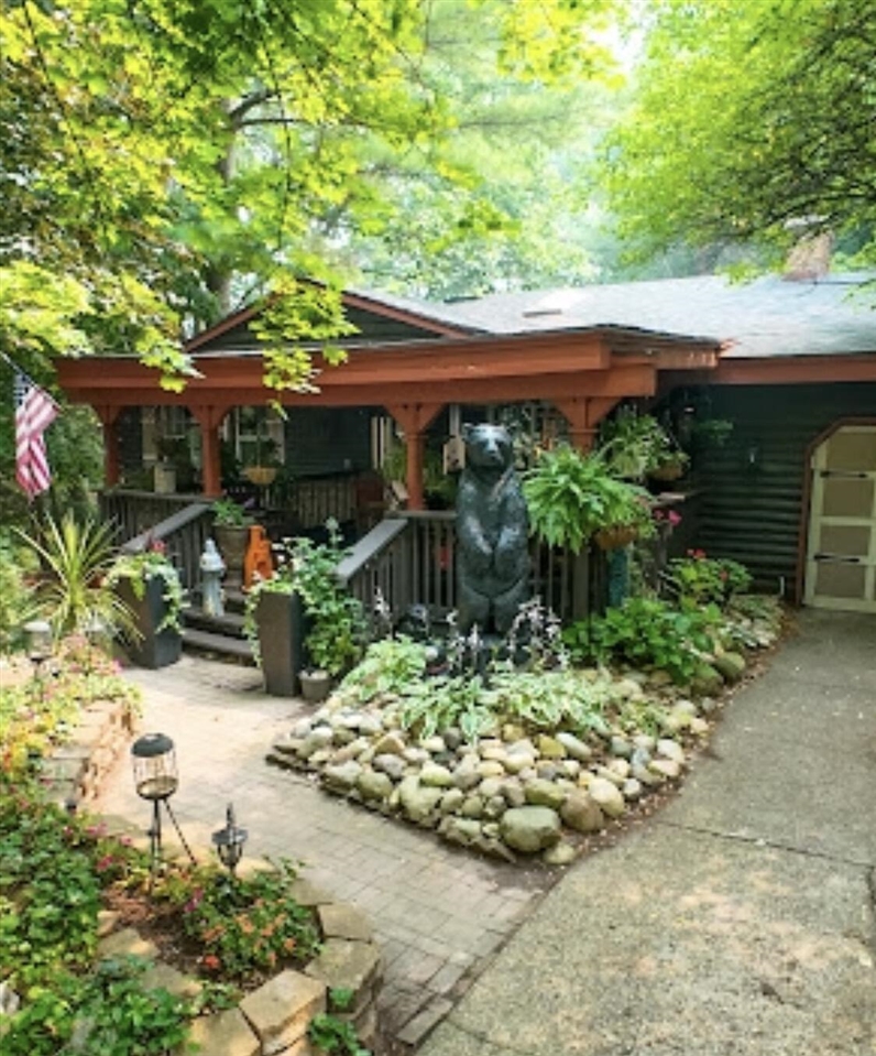 5912 English Avenue Property Photo 1