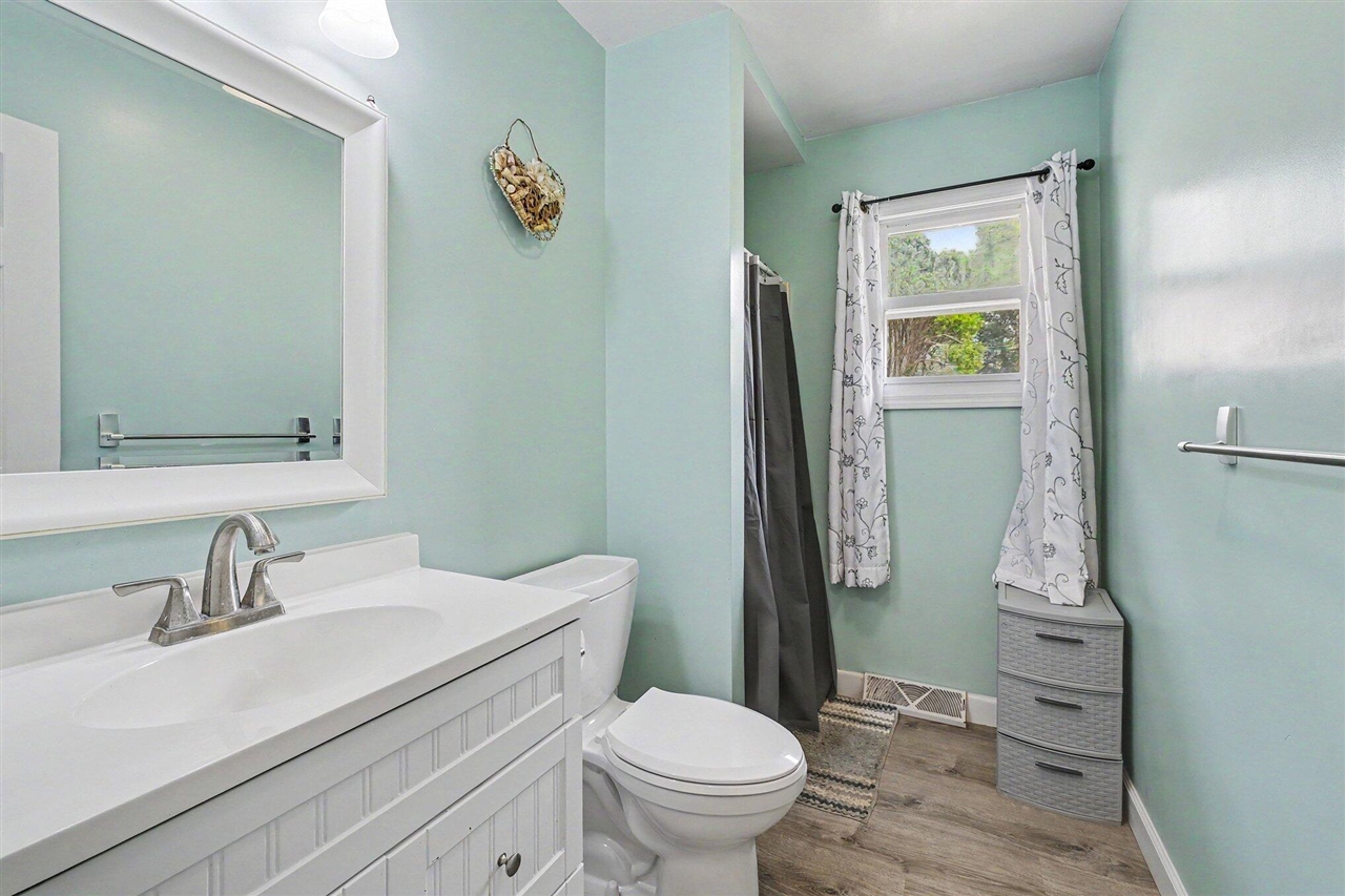326 E Adams Street Property Photo 12