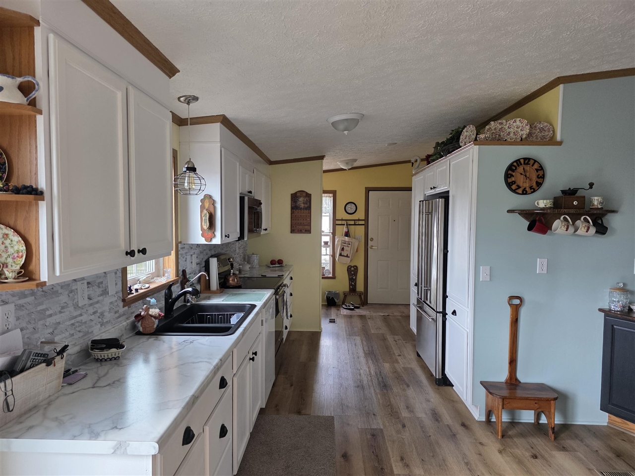 1402 Westwind Lane Property Photo 4