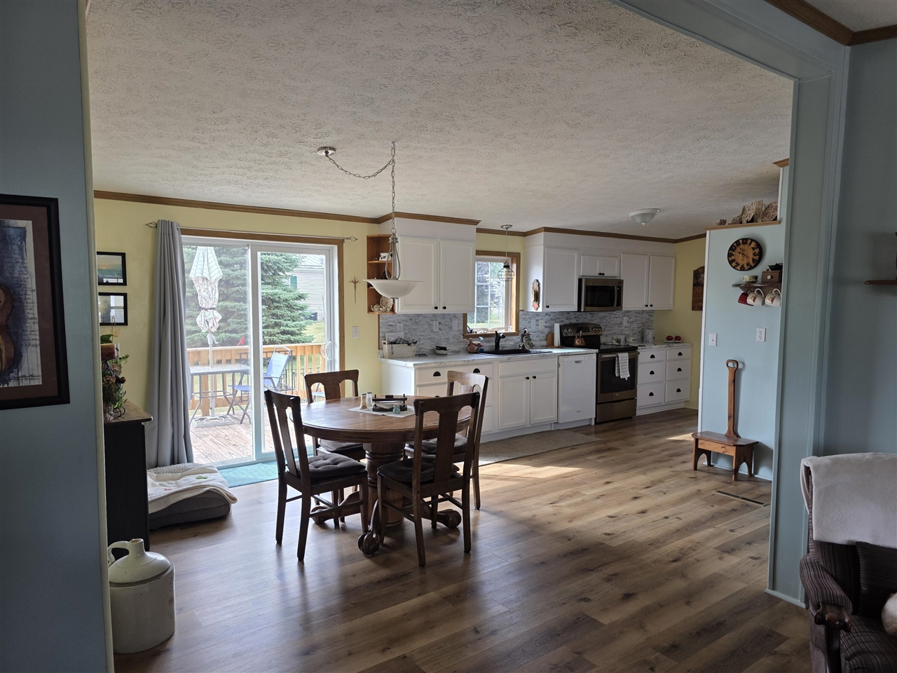1402 Westwind Lane Property Photo 5