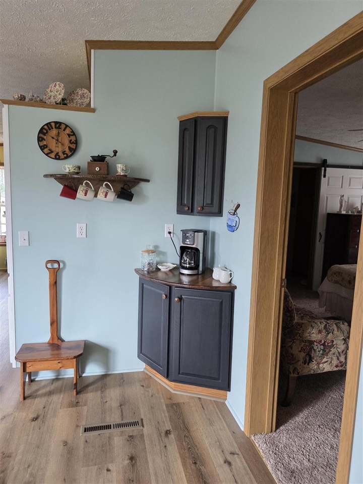 1402 Westwind Lane Property Photo 6
