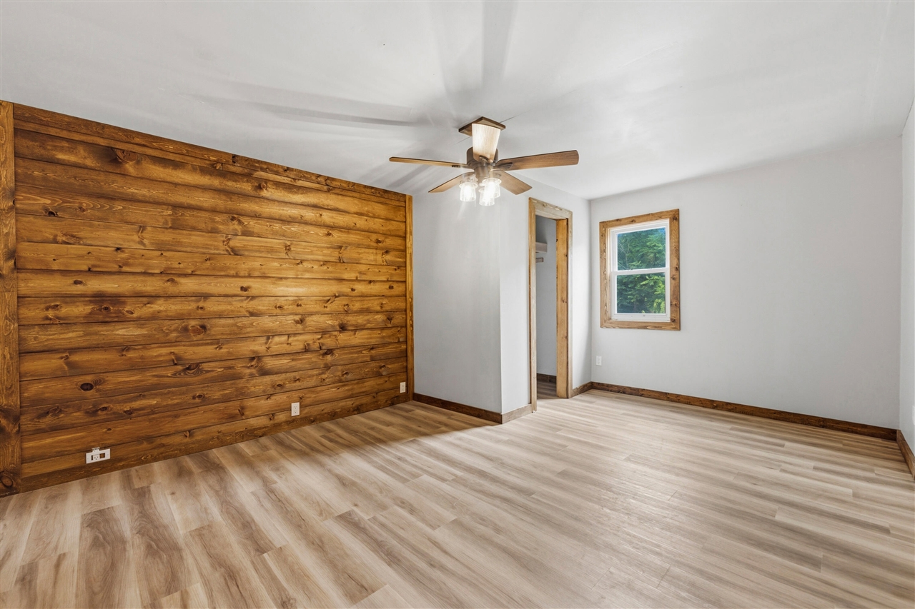 1011 E Copeland Road Property Photo 10