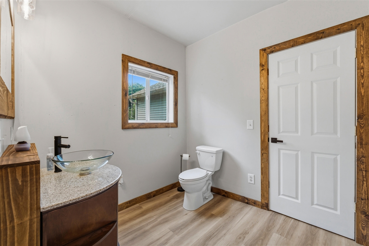1011 E Copeland Road Property Photo 16