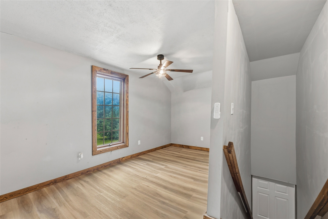 1011 E Copeland Road Property Photo 19