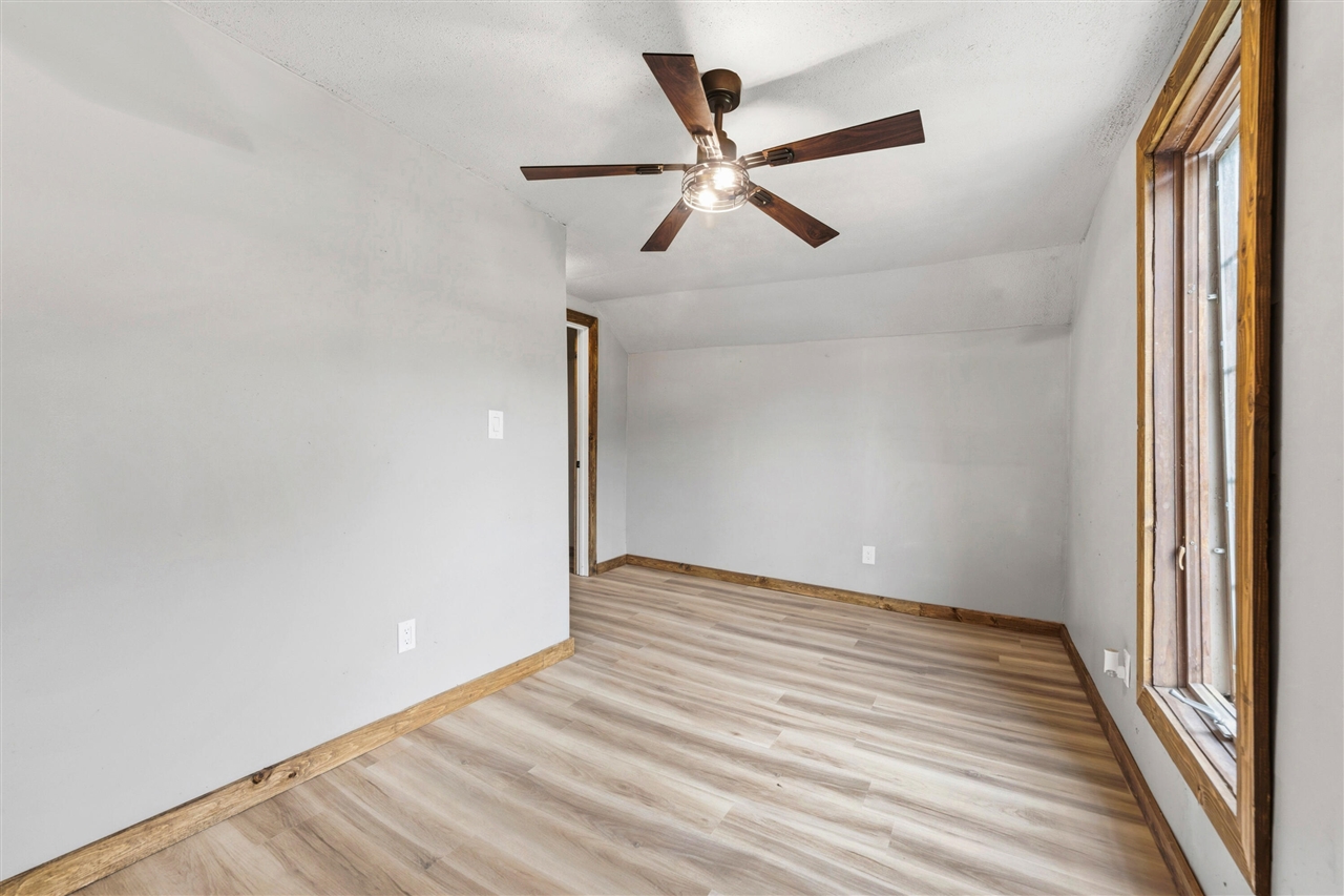 1011 E Copeland Road Property Photo 21