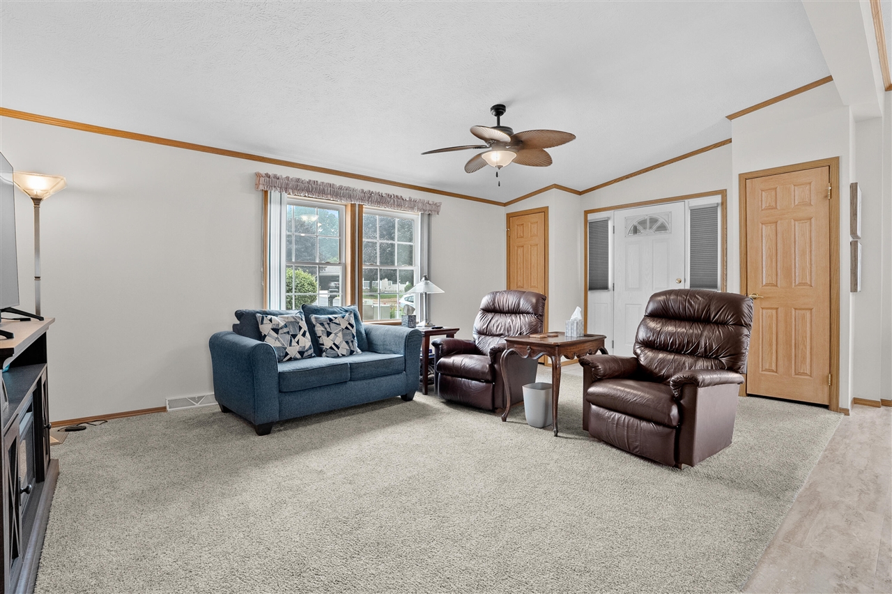 5289 Pine Arbor Ridge Property Photo 4