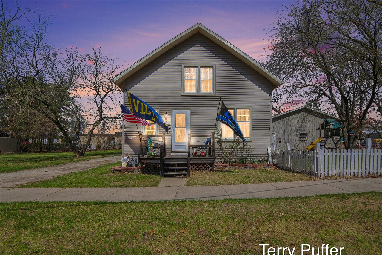 6488 3rd Street Property Photo 1